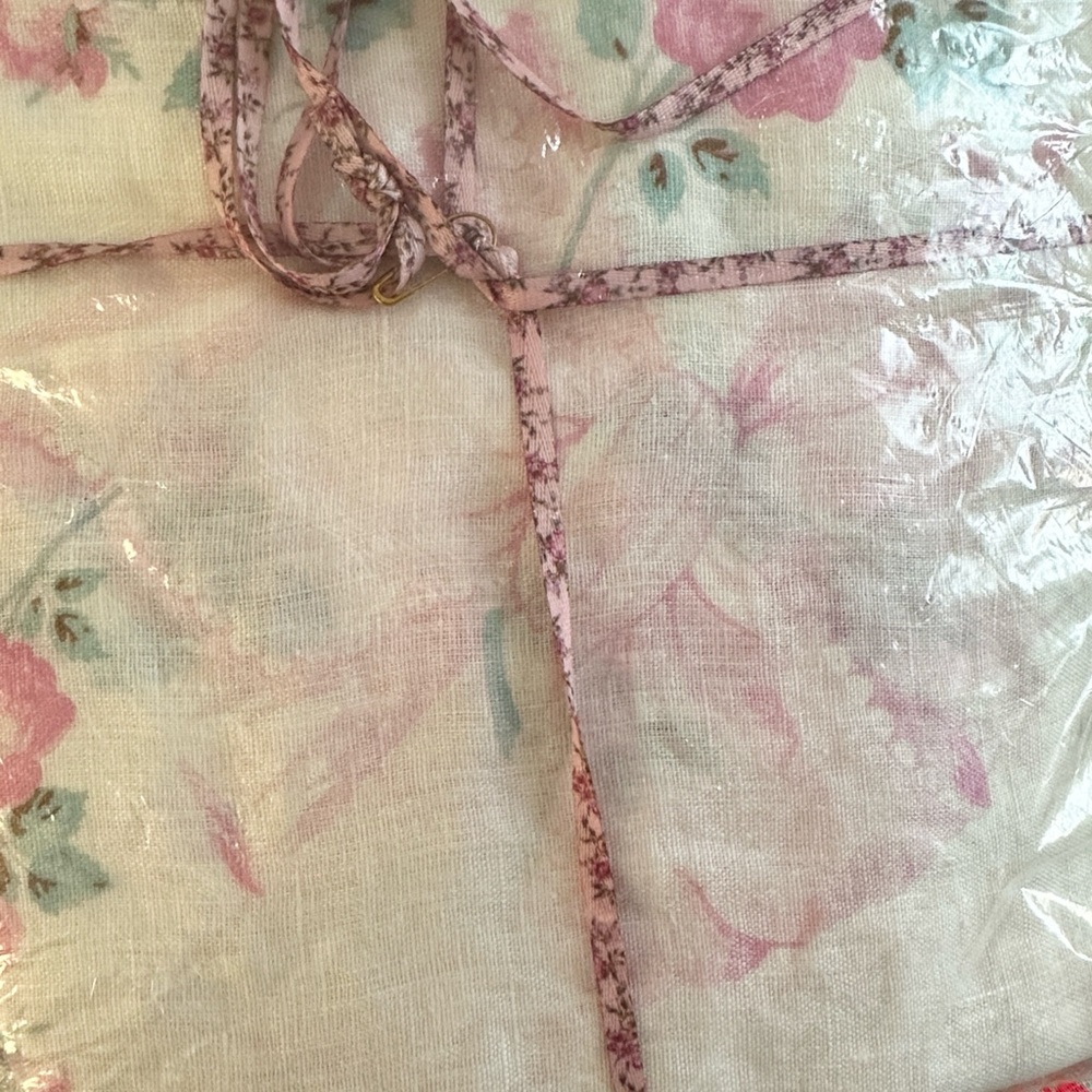 NWT Loveshackfancy π RARE Bow Napkins - Picture 2 of 2
